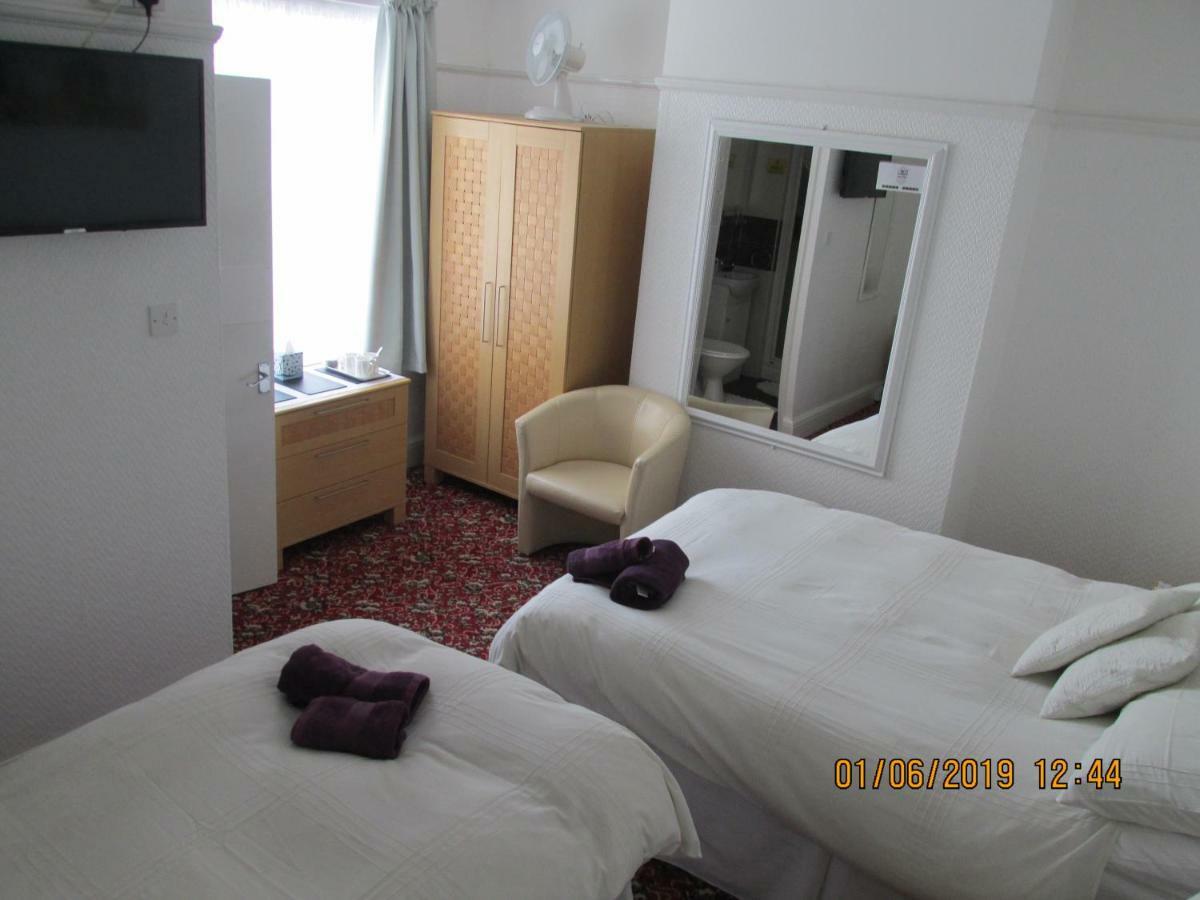 פיינטון Valdene Hotel מראה חיצוני תמונה