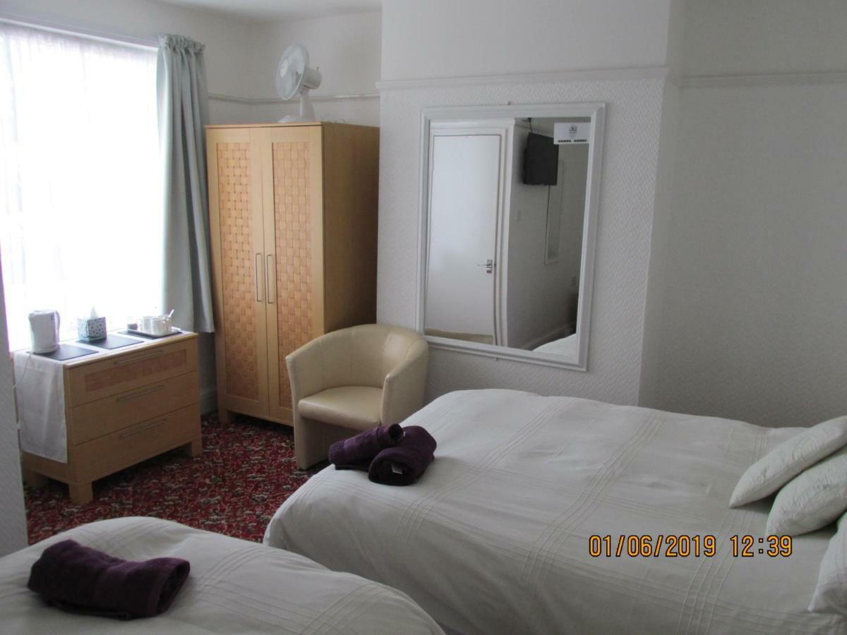 פיינטון Valdene Hotel מראה חיצוני תמונה